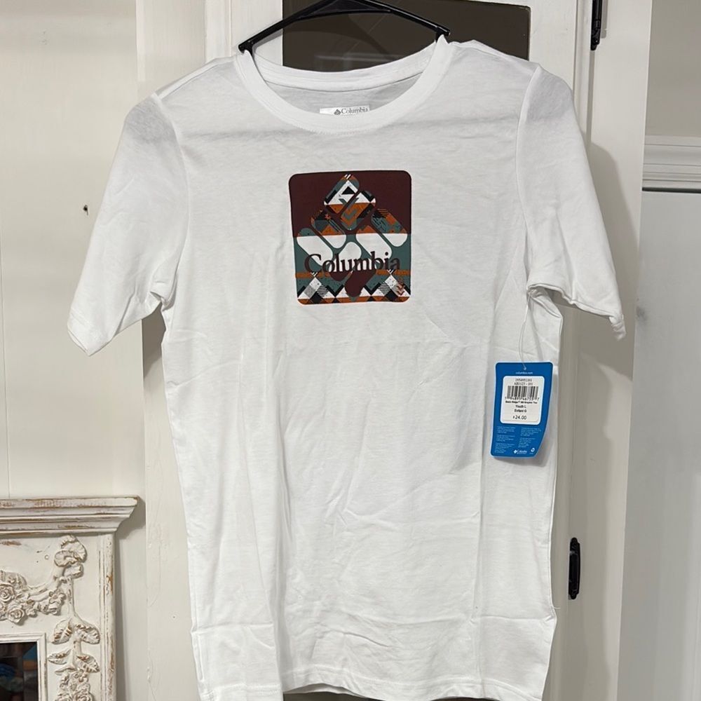 NWT Columbia White Tee with Multicolor Graphic Youth L 14/16